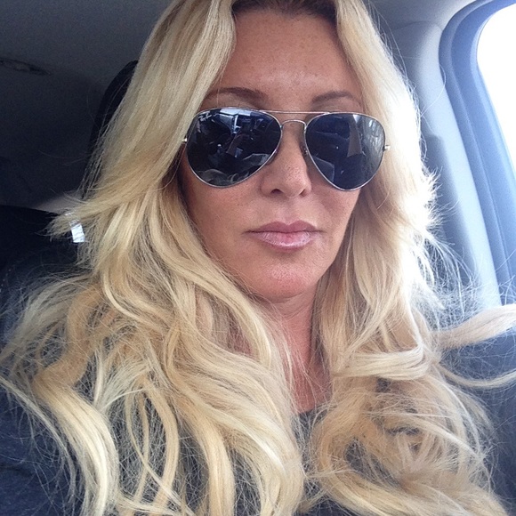 Meet your Posher, Stephanie - Picture 1 of 1